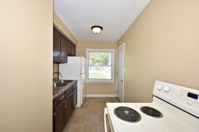 Foto del edificio - 1-bedroom upper unit - Available now!