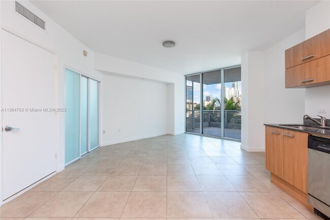 Foto del edificio - 350 S Miami Ave