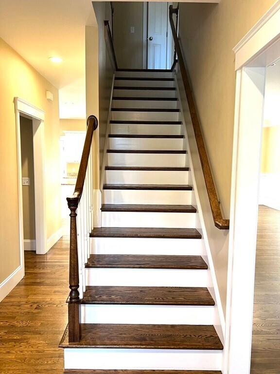 Building Photo - 12 Hialeah Ln