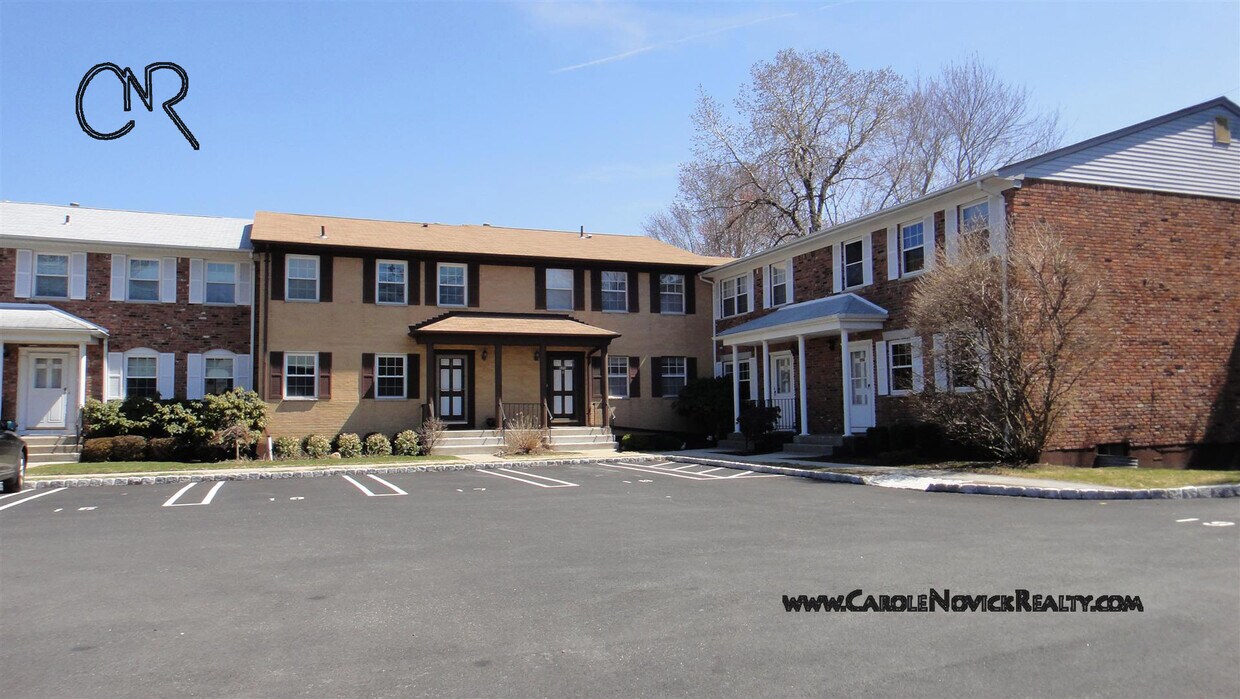572 Lenape Ct, Suffern, NY 10901 Townhome Rentals in Suffern NY