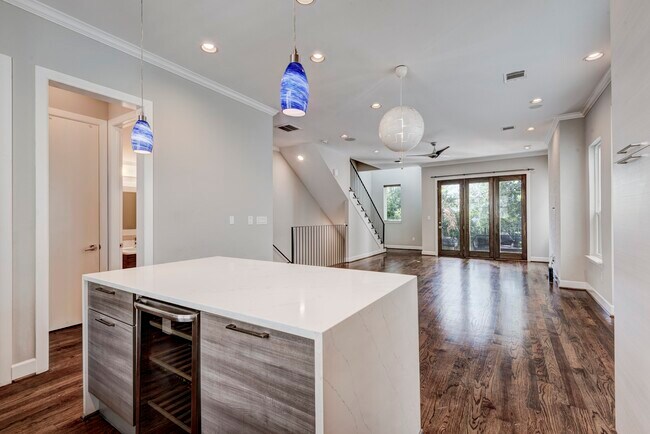 Foto del edificio - 1220 Summer St