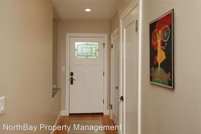 Building Photo - 3 br, 1.5 bath House - 5110 Gravenstein