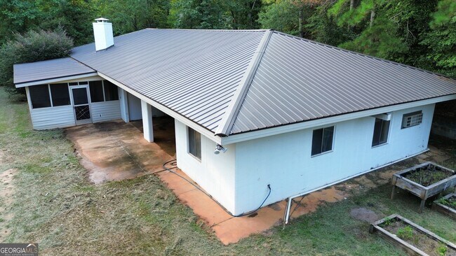 Foto del edificio - 163 Holly Ridge Rd