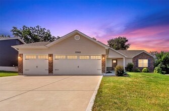 Building Photo - 5540 Autumn Trace Pkwy