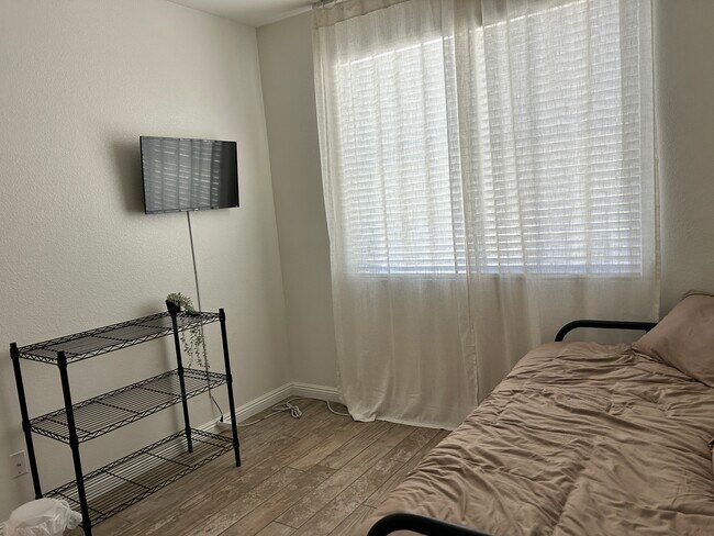 Foto del edificio - 10960 Knoxville Way