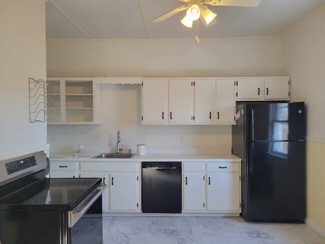 Kitchen - 68 Converse Ave