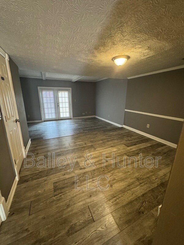 Building Photo - 1327 Woodstone Ter