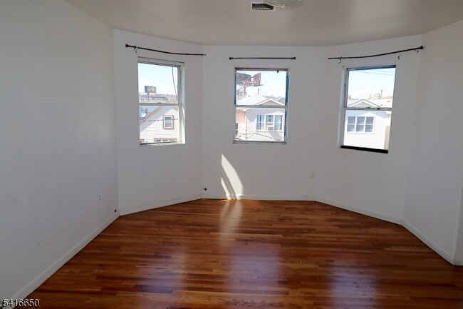 Foto del edificio - 524 Mulberry St