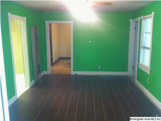 Building Photo - 916 Keel St