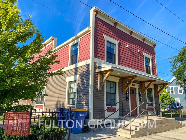 Building Photo - 604 Chatham St NW
