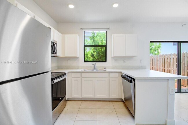 Foto del edificio - 339 NE 12th St
