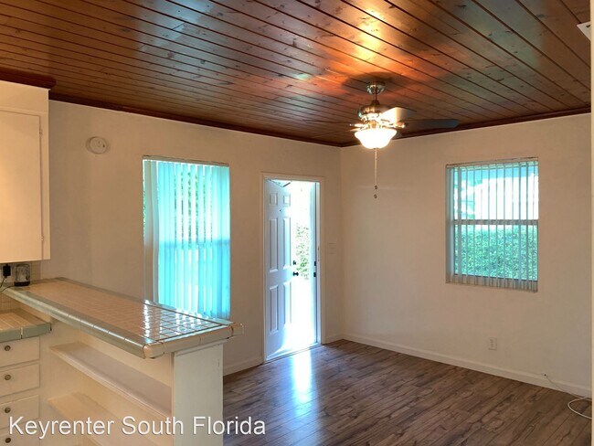 Foto del edificio - 1 br, 1 bath House - 9194 Sunrise Dr.