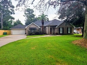 Building Photo - 1410 Lake Village Blvd