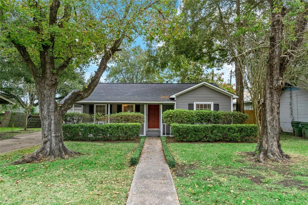 Foto principal - 1110 Woods Dr