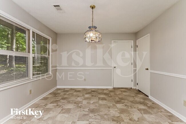 Foto del edificio - 149 Old Mill Trail SW