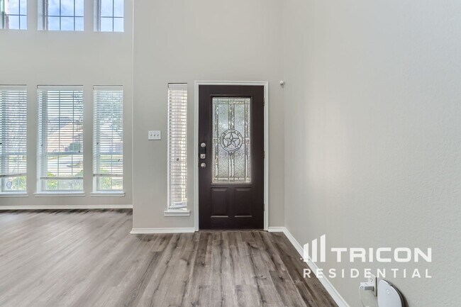 Foto del edificio - 3621 Spring Run Ln