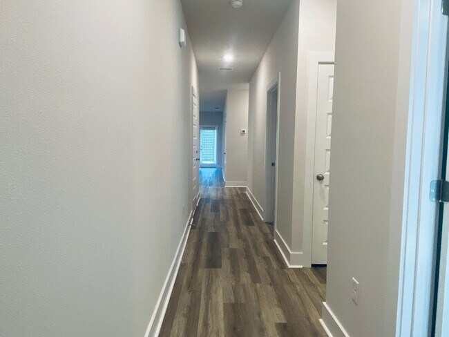 Foto del edificio - Brand New 3BR/2BA Home | Open Layout | Near NAS Pensacola