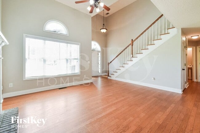 Building Photo - 161 Garrison Ct