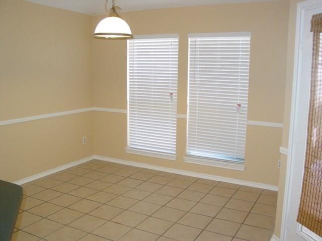 Building Photo - 2507 Thistle Ln