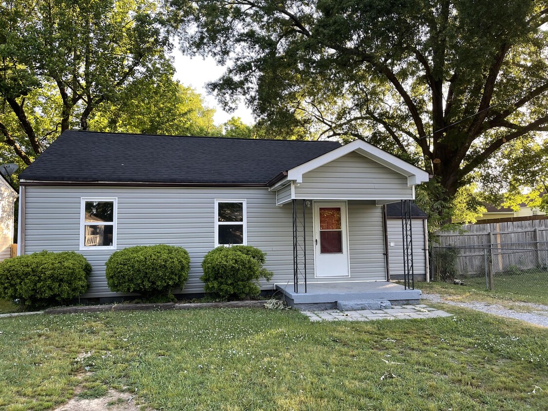Foto principal - 5355 Greenbriar Rd