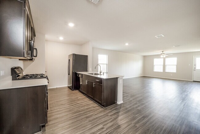 Foto del edificio - 1617 Westfall Dr