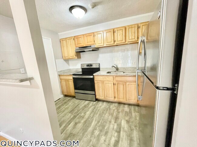 Building Photo - 55 Elmwood Park
