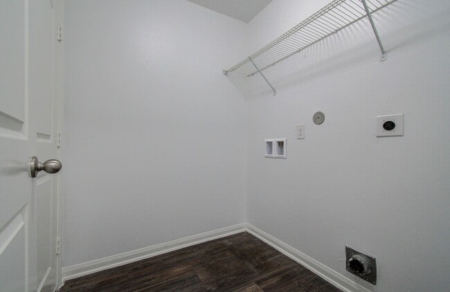 Foto del edificio - 5008 Sycamore Ln