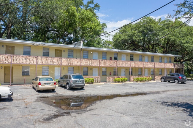 Building - Villas on the Hill 4806
