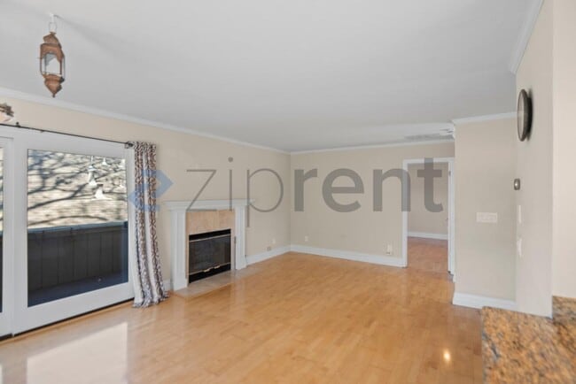 Foto del edificio - 14541 Oak St