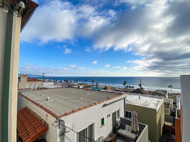 Balcony view - 204 Seaview St