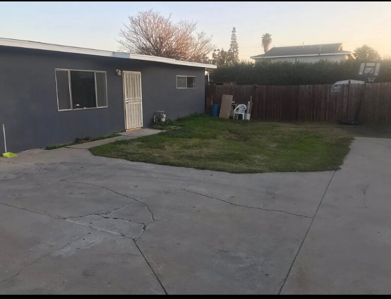 Foto principal - 9144 Walnut St