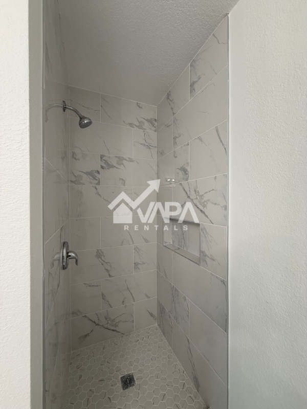 Building Photo - 9159 Everton