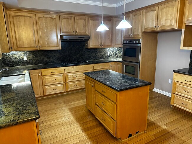 Foto del edificio - 5560 Buffalo Ave