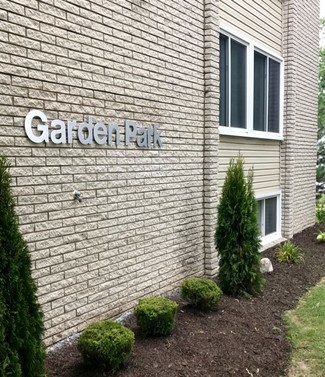 Foto principal - Garden Park Apartments - 30600 Pardo