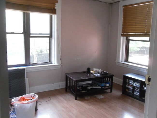 Living Room - 223 Halket St