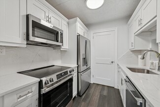 Building Photo - 40 Le Forge Ct