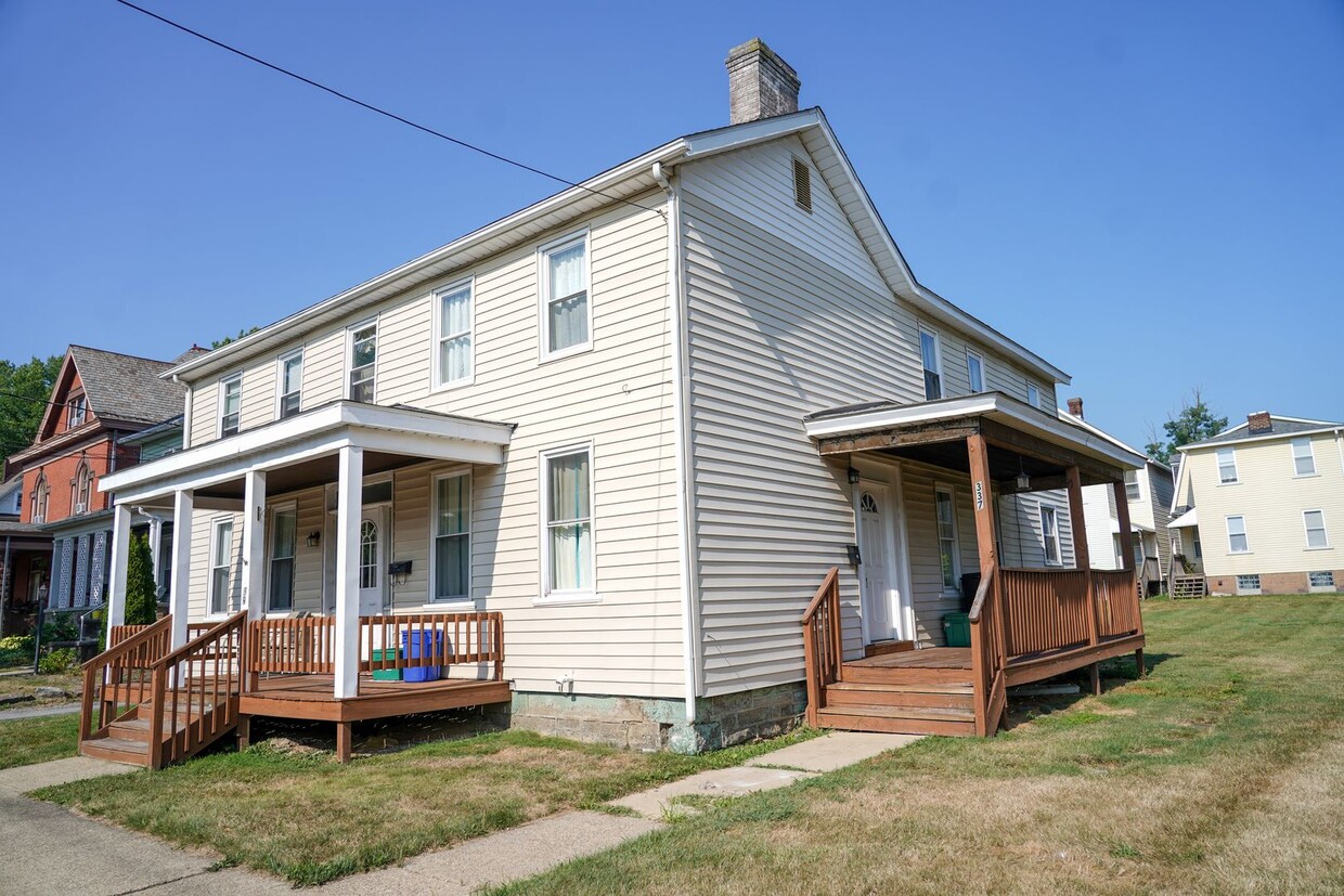 Foto principal - 337/339 N McKean St