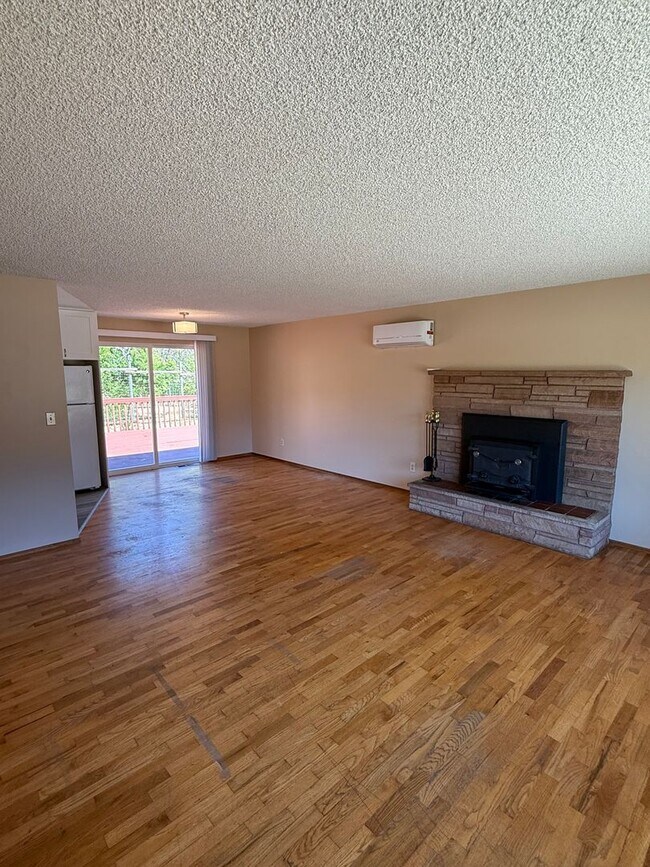 Foto del edificio - Port Townsend 3 bedroom 2 bath with large ...