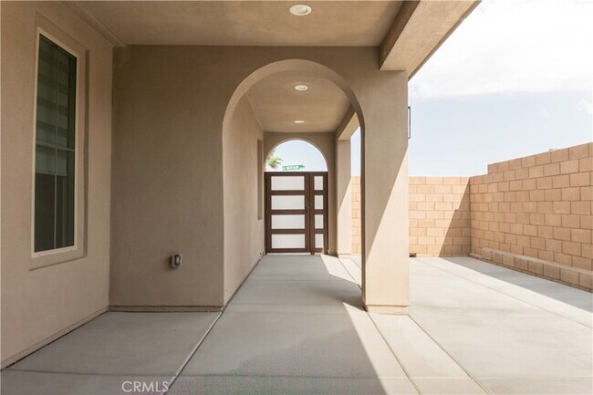 Building Photo - 35963 Bertain Dr