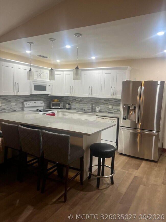 Foto del edificio - 10758 NW 30th Pl