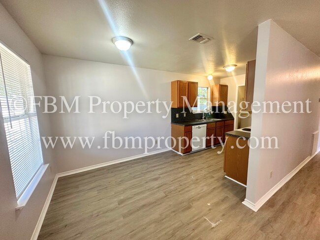 Foto del edificio - 313 FM 709 - Spacious 3 Bedroom, 2 Bathroo...