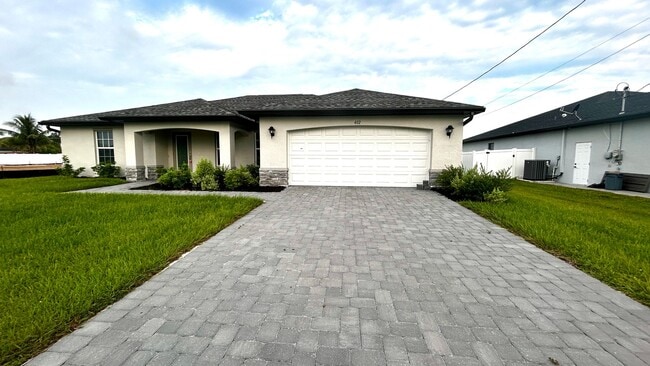 4 Bedroom 2 Bathroom 2 Car Garage Home - NW Cape Coral - Available Mid April - 4 Bedroom 2 Bathroom 2 Car Garage Home - NW Cape Coral - Available Mid April