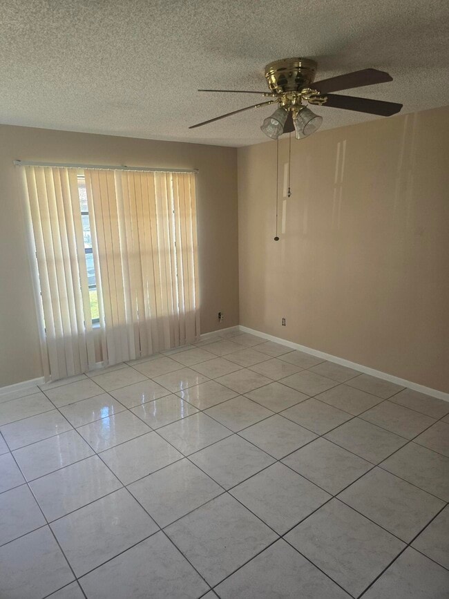 Building Photo - 4290 Royal Banyan Way