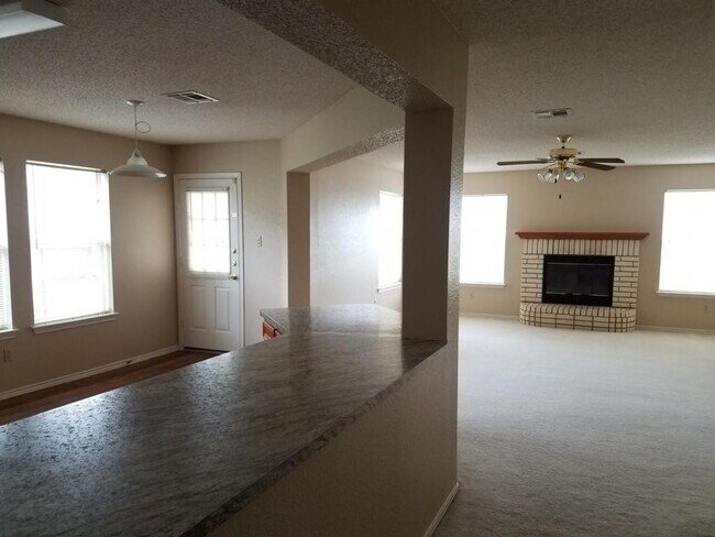 Building Photo - 503 Preakness