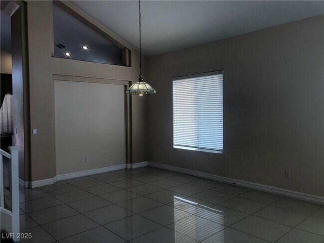 Foto del edificio - 340 Tayman Park Ave