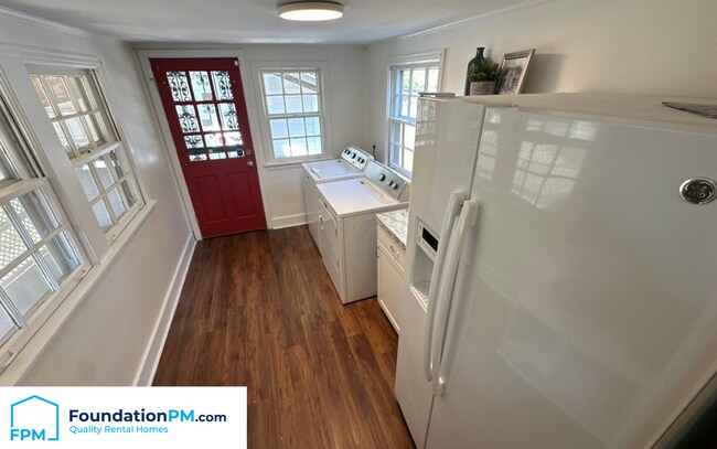 Foto del edificio - 3594 Philwood Ave