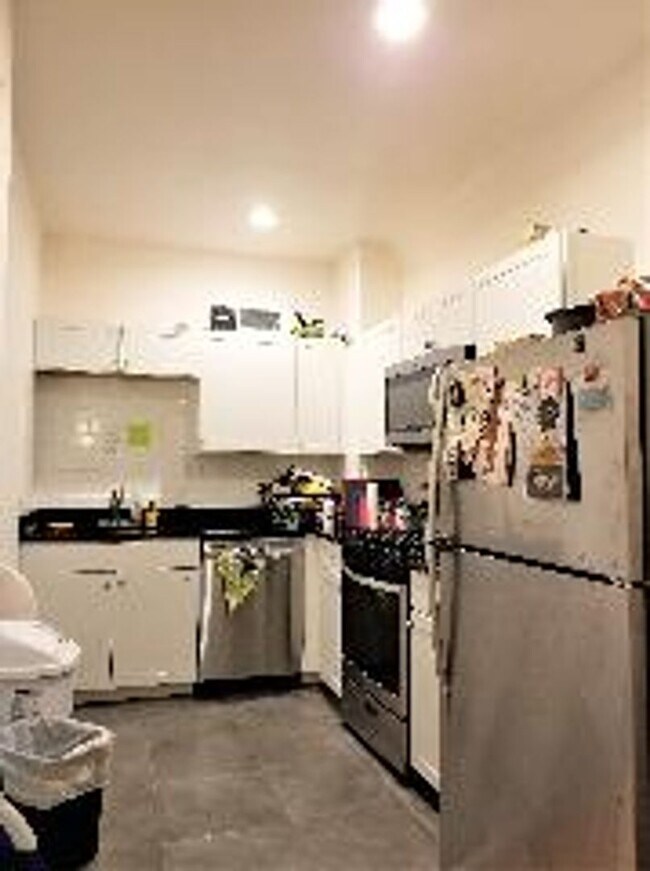 Foto del edificio - Allston 4 BR Apartment (H&HW Included) - 9/1/26