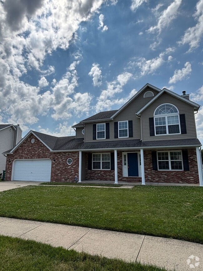 Building Photo - 423 Larway Dr