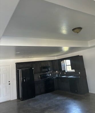 Building Photo - 18501 County Rd 1516
