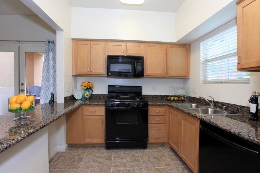 Watermark Apartment Homes Rentals Bakersfield, CA